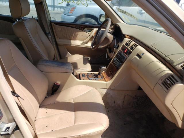 Photo 5 from auction – 2002 MERCEDES-BENZ E 320 with VIN WDBJF65J32B499700