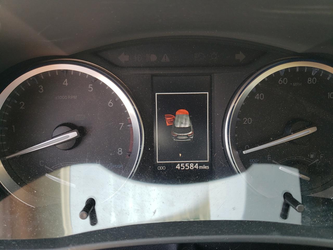 Foto 8 de la subasta – 2018 TOYOTA HIGHLANDER con VIN 5TDDZRFH9JS881417