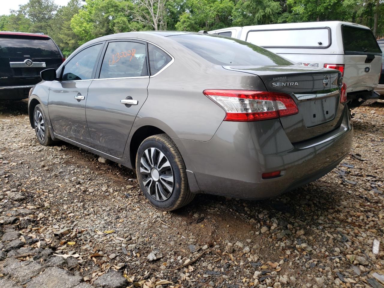 Photo 3 from auction – 2015 NISSAN SENTRA S with VIN 3N1AB7AP1FL692822