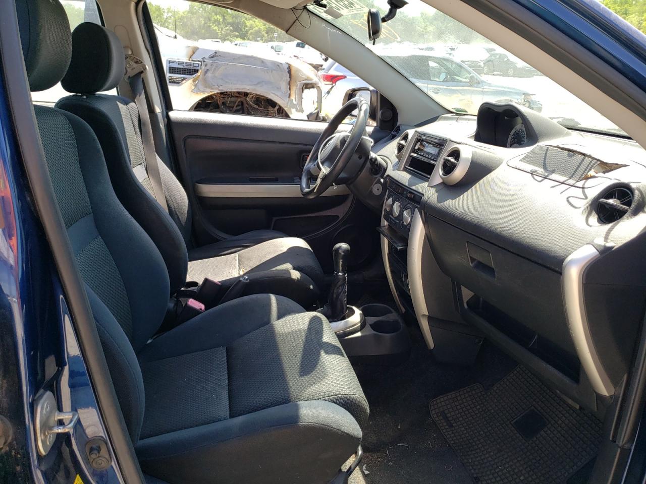 Photo 5 from auction – 2006 TOYOTA SCION XA with VIN JTKKT604965003165