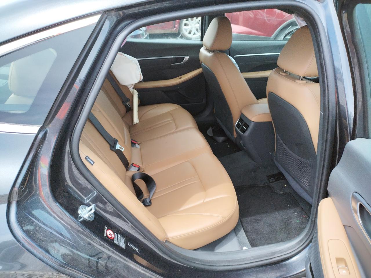 Photo 6 from auction – 2017 CHEVROLET IMPALA LT with VIN 2G1105S35H9196875