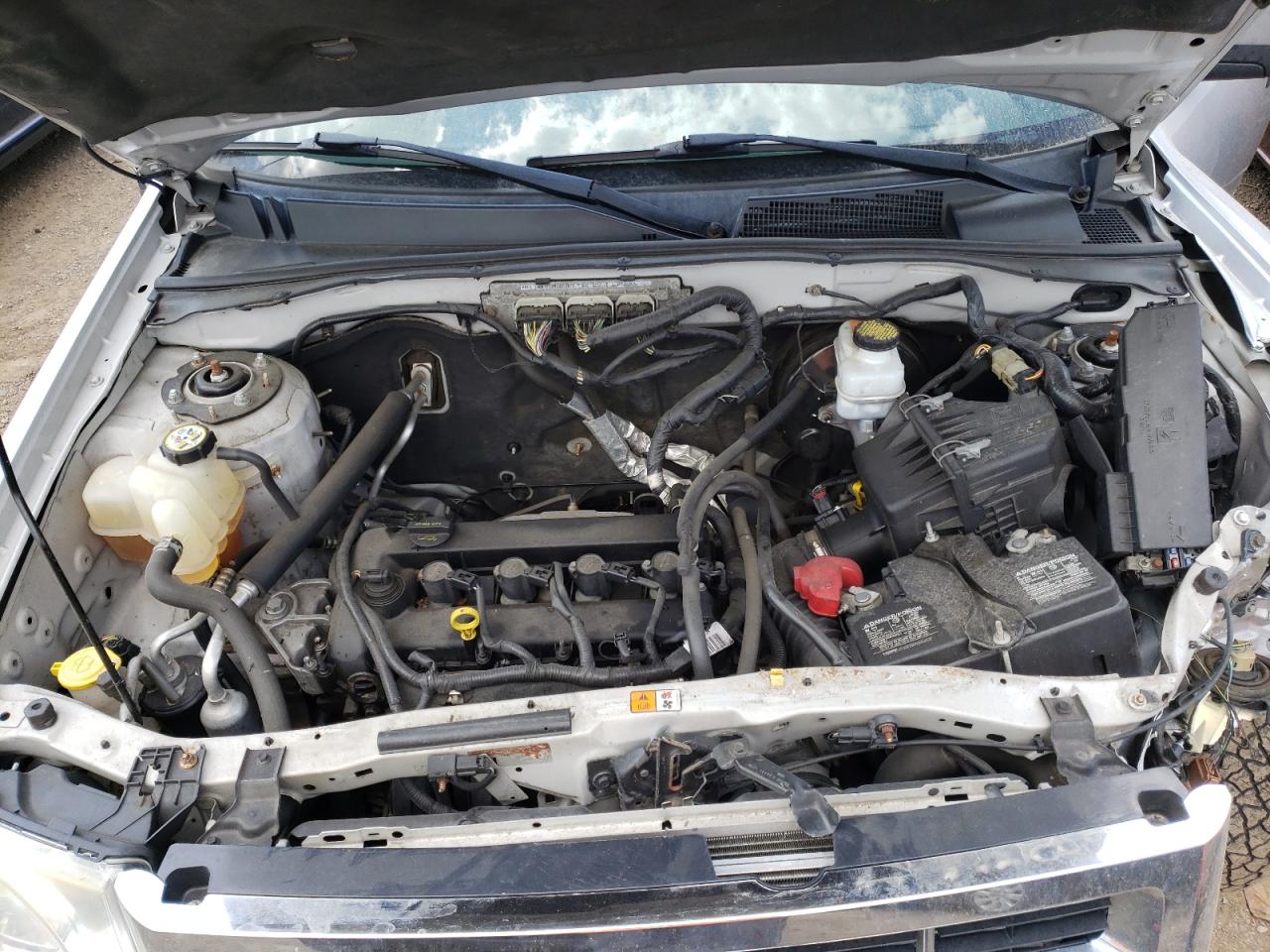 Photo 7 from auction – 2010 FORD ESCAPE XLT with VIN 1FMCU9D73AKC05083