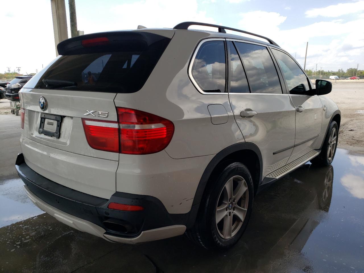 Photo 4 from auction – 2008 BMW X5 4.8I with VIN 5UXFE83508L163922
