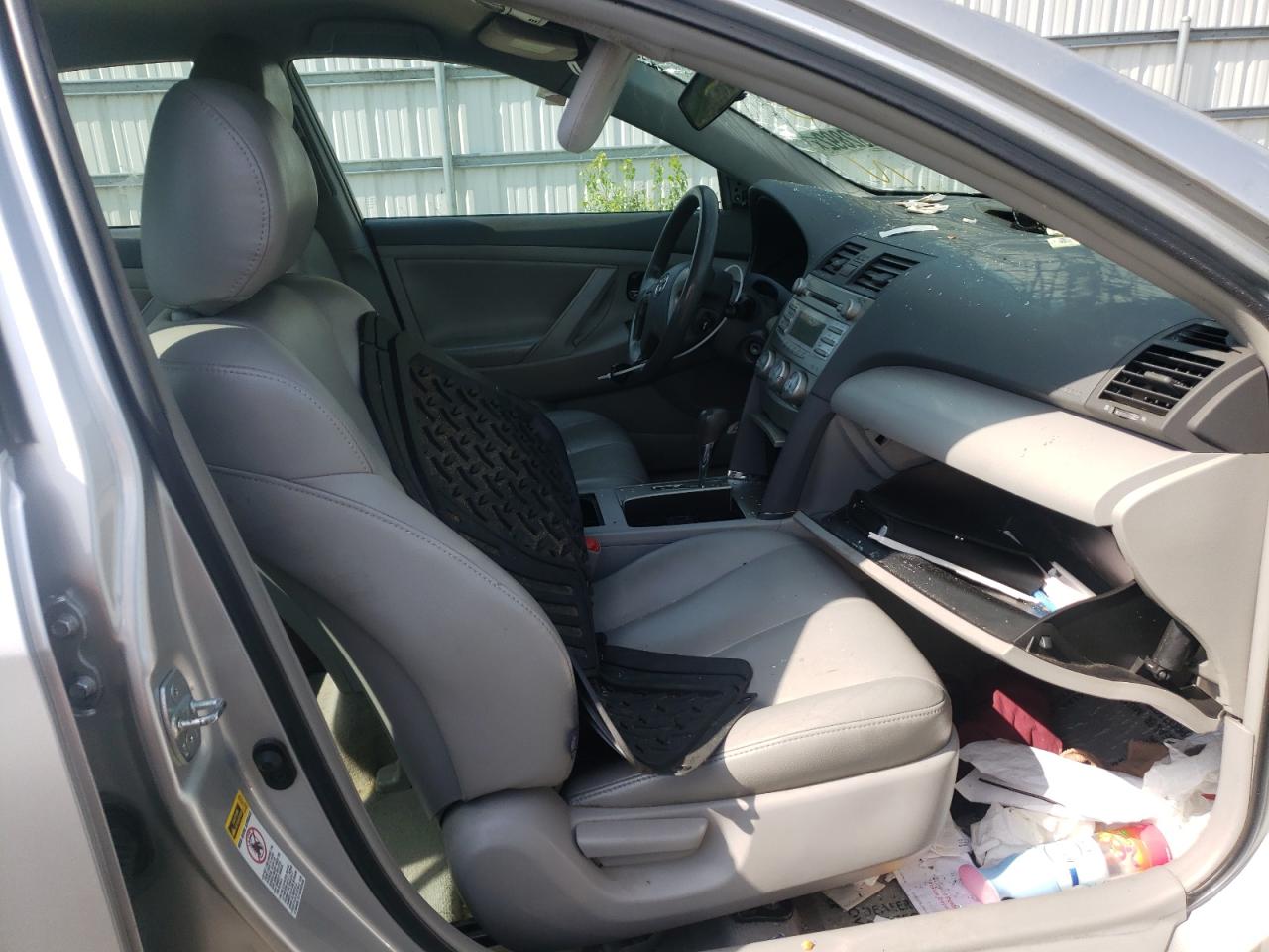 Photo 5 from auction – 2011 TOYOTA CAMRY BASE with VIN 4T4BF3EK6BR158889