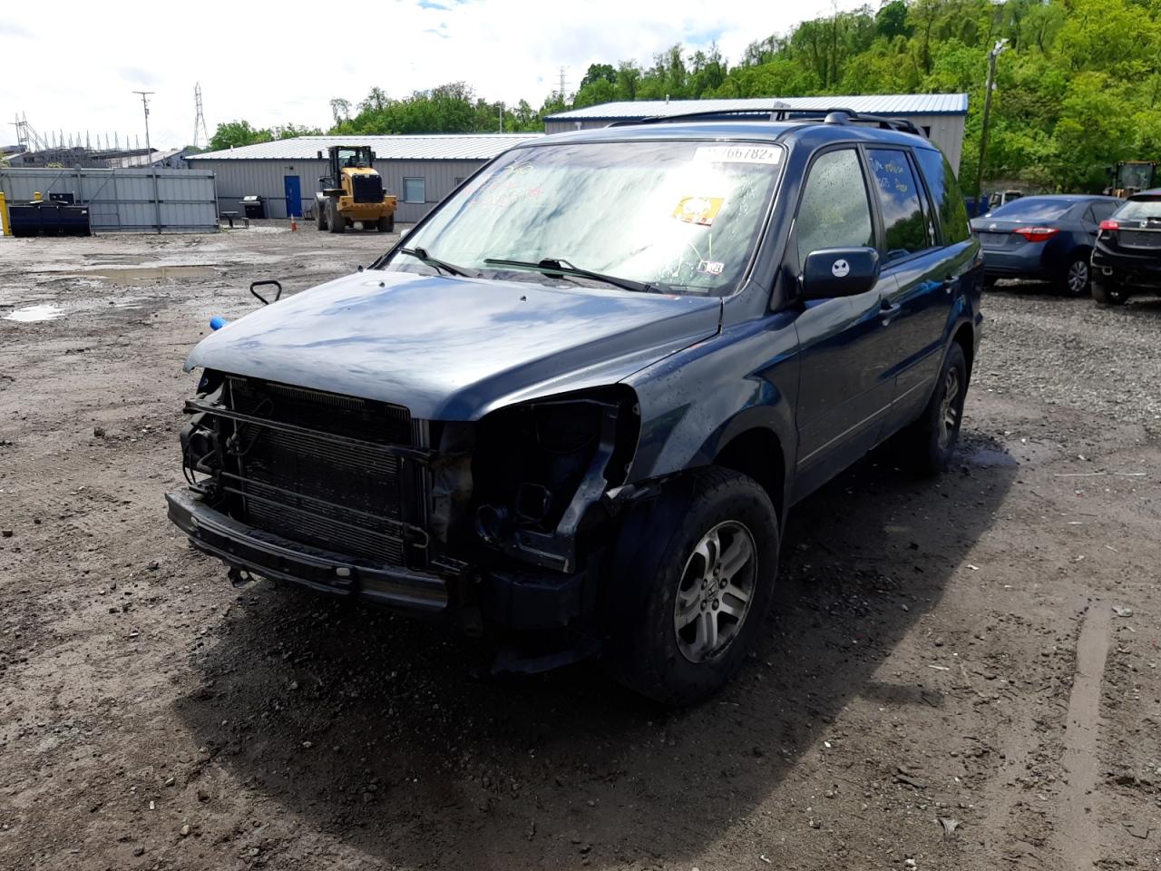 Photo 2 from auction – 2005 HONDA PILOT EX with VIN 5FNYF18445B066865
