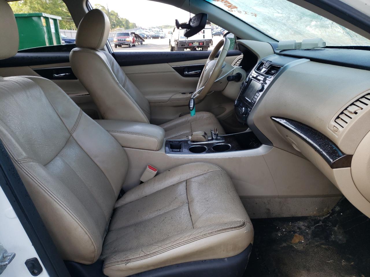 Photo 5 from auction – 2015 NISSAN ALTIMA 2.5 with VIN 1N4AL3AP5FC132158