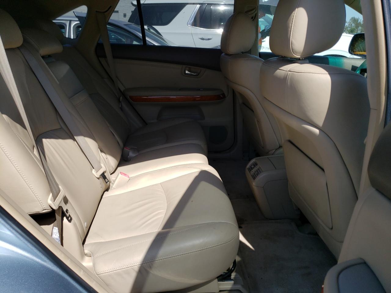 Photo 6 from auction – 2005 LEXUS RX 330 with VIN JTJGA31UX50049337