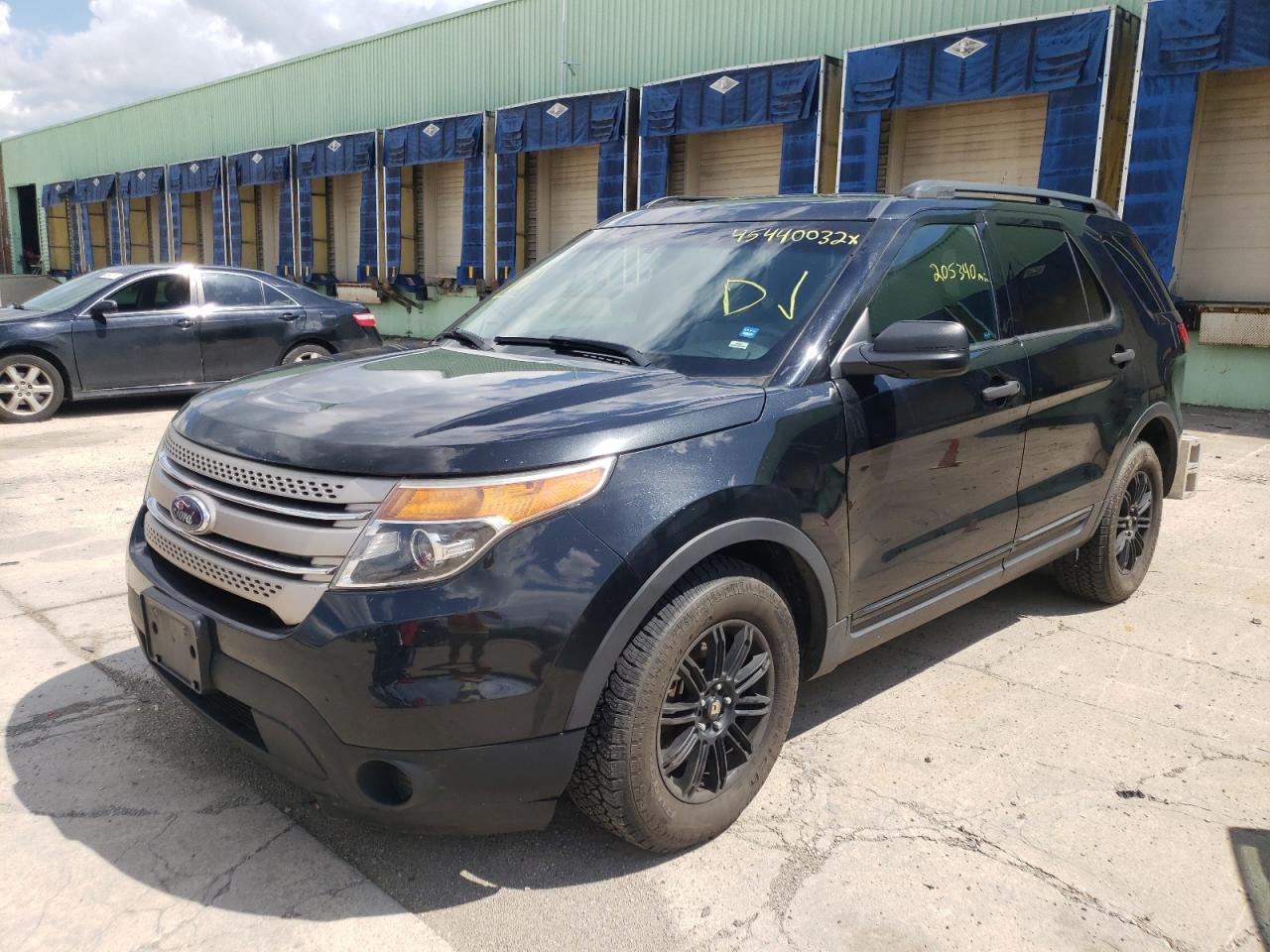 Photo 2 from auction – 2011 FORD EXPLORER with VIN 1FMHK7B87BGA49744