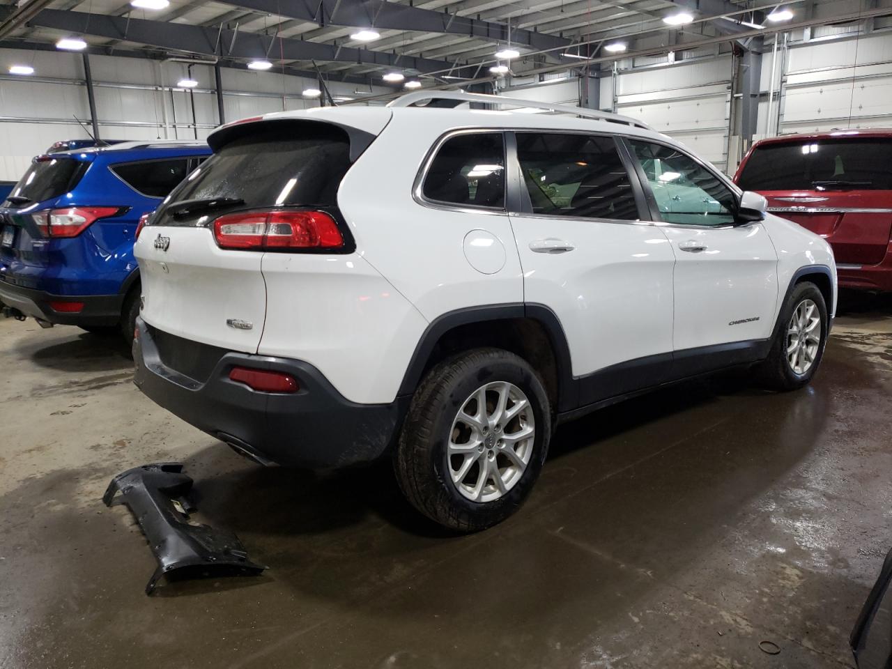 Photo 4 from auction – 2016 JEEP CHEROKEE L with VIN 1C4PJMCS7GW206374