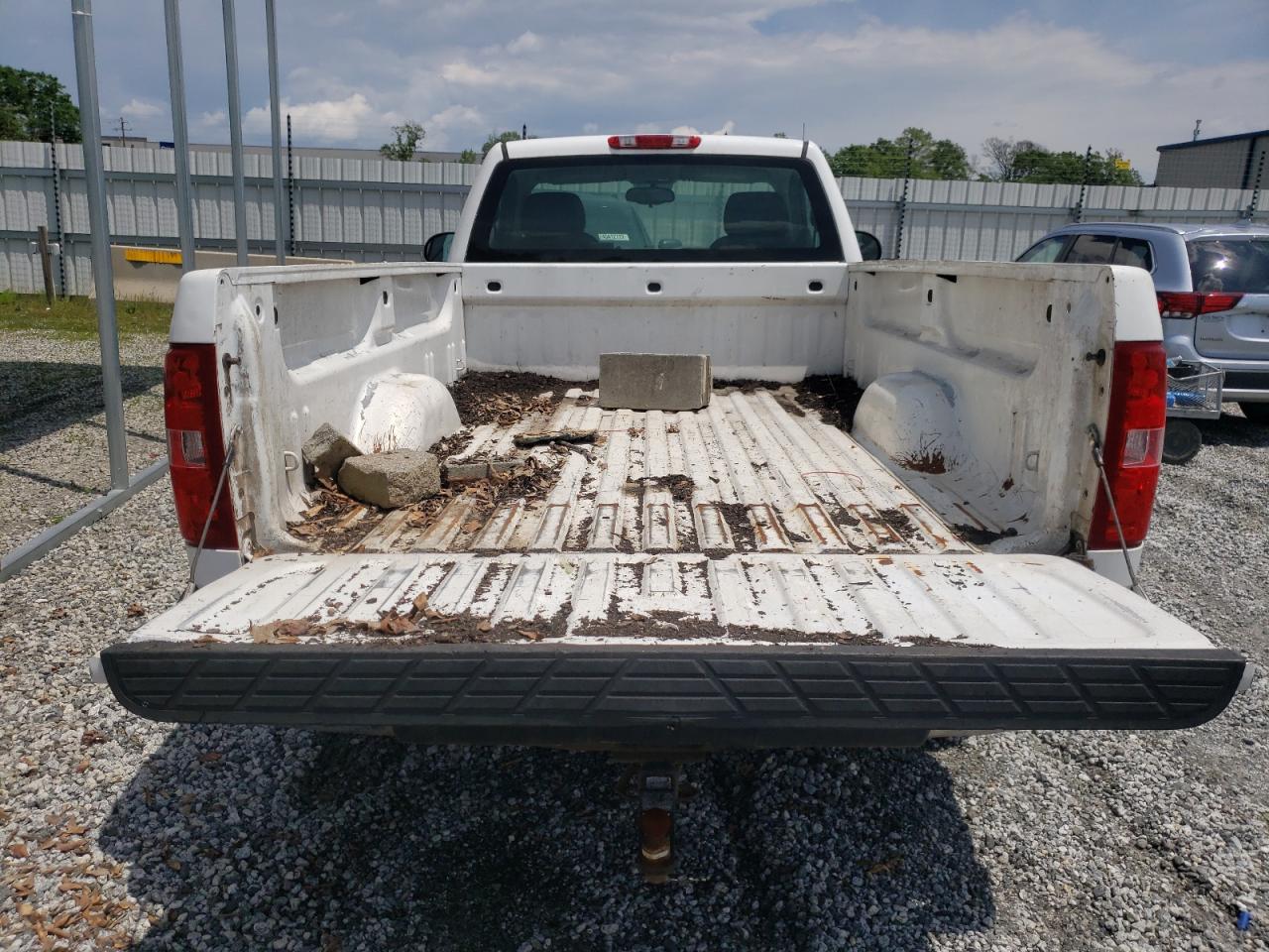 Photo 6 from auction – 2007 CHEVROLET SILVERADO with VIN 1GCEC14C67Z592940