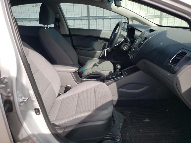 Photo 5 from auction – 2017 KIA FORTE LX with VIN 3KPFL4A78HE117509