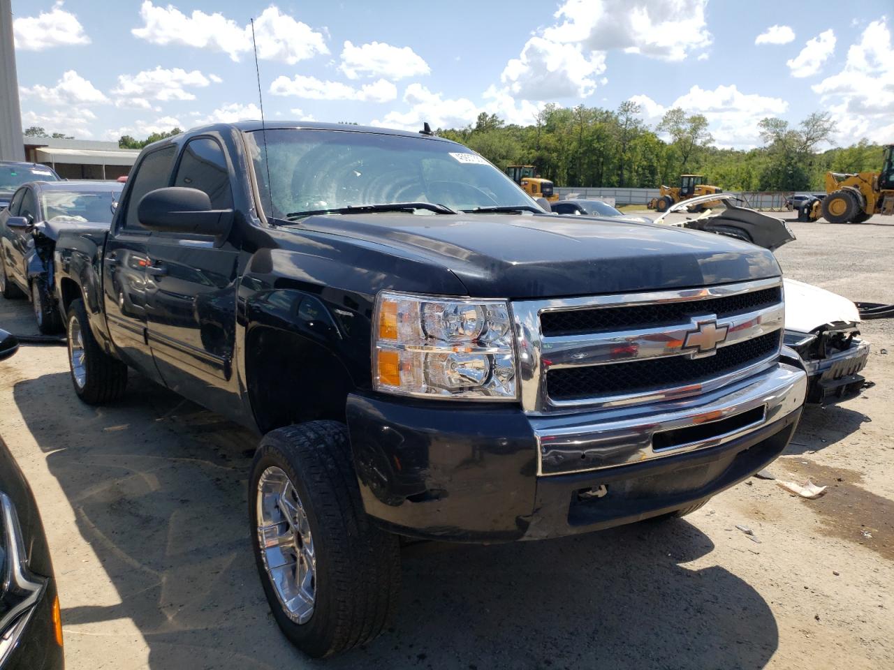 Photo 13 from auction – 2010 CHEVROLET SILVERADO with VIN 3GCRKSE30AG286316