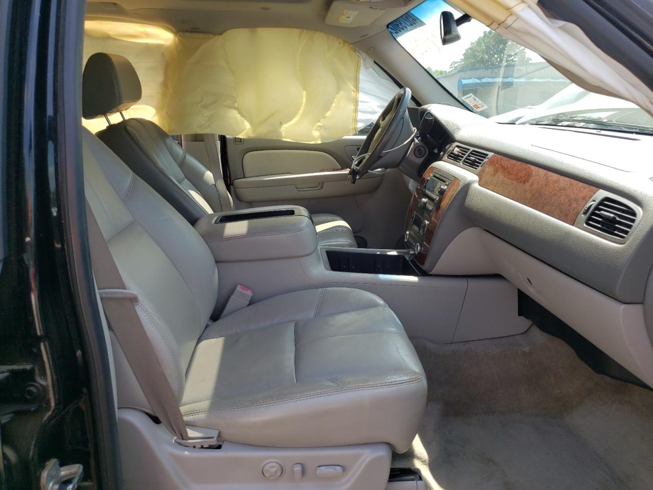 Photo 5 from auction – 2007 CHEVROLET SUBURBAN C with VIN 3GNFC16J37G304086