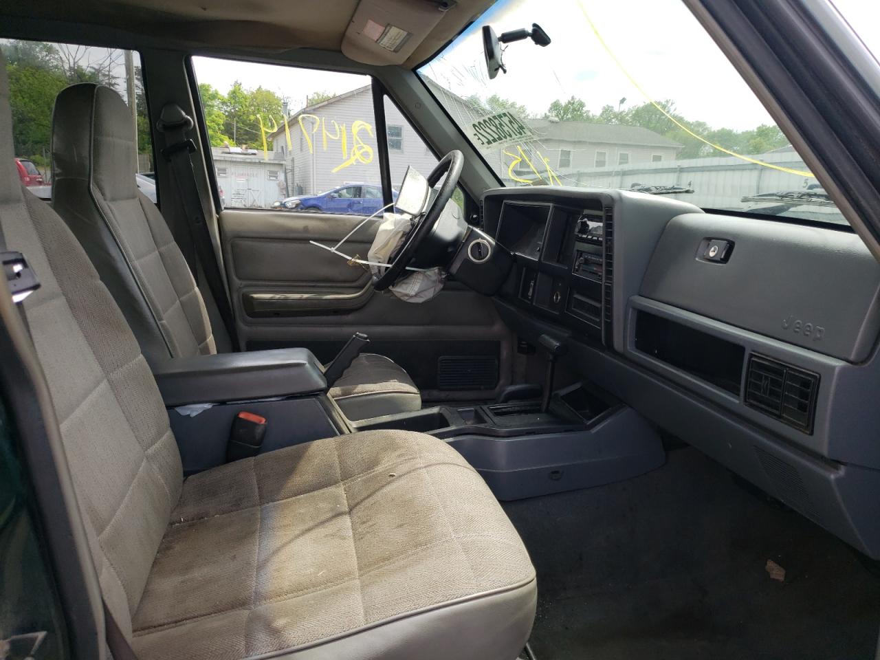Photo 5 from auction – 1996 JEEP CHEROKEE S with VIN 1J4FJ68S4TL295004