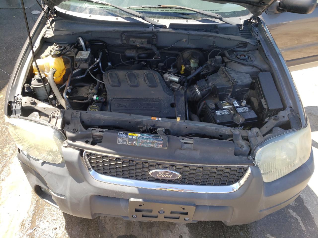 Photo 17 from auction – 2003 FORD ESCAPE XLT with VIN 1FMYU03153KC26485
