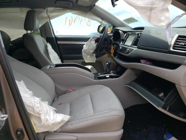Photo 5 from auction – 2016 TOYOTA HIGHLANDER with VIN 5TDBKRFH7GS295576
