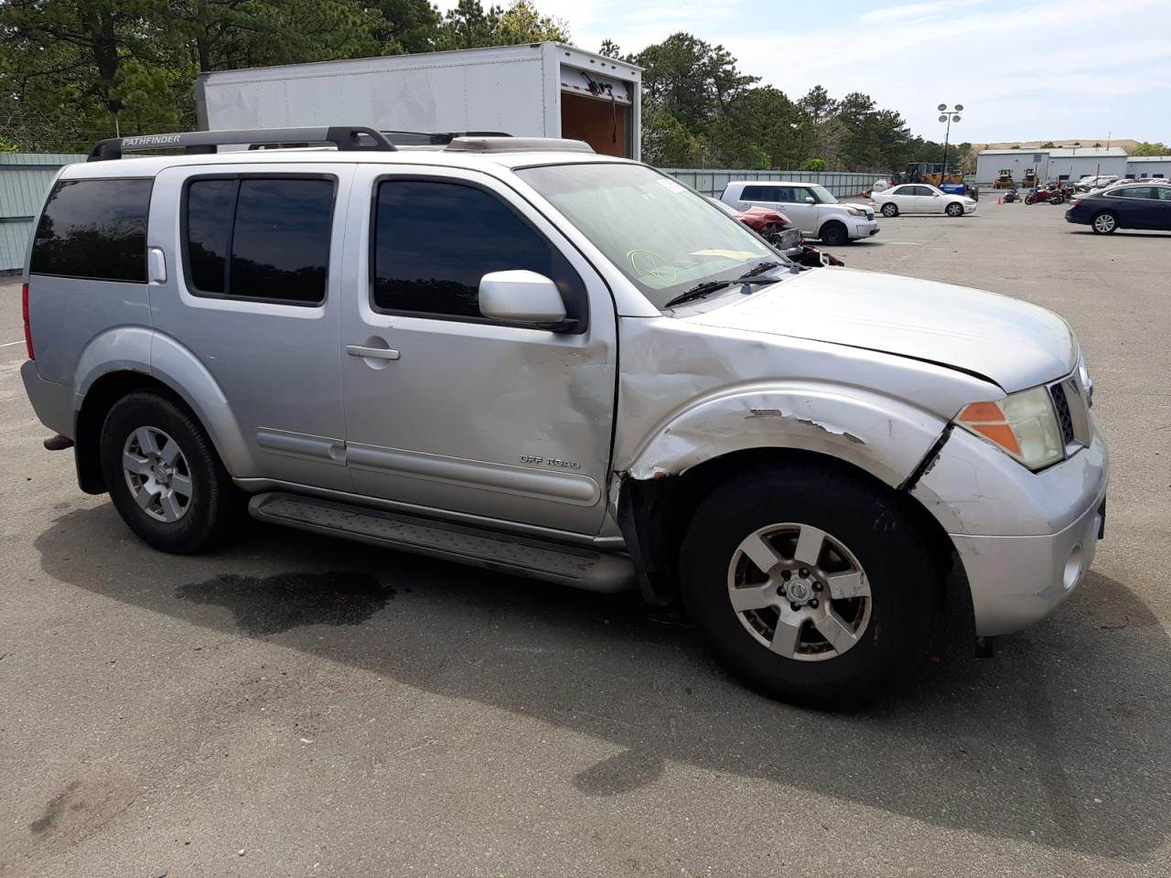 Photo 9 from auction – 2005 NISSAN PATHFINDER with VIN 5N1AR18W75C740154