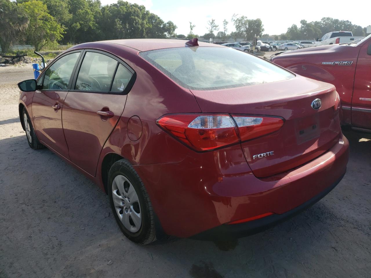 Photo 3 from auction – 2016 KIA FORTE LX with VIN KNAFK4A6XG5458508