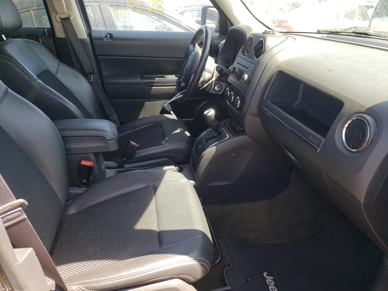 Photo 5 from auction – 2016 JEEP PATRIOT SP with VIN 1C4NJPBA1GD788422