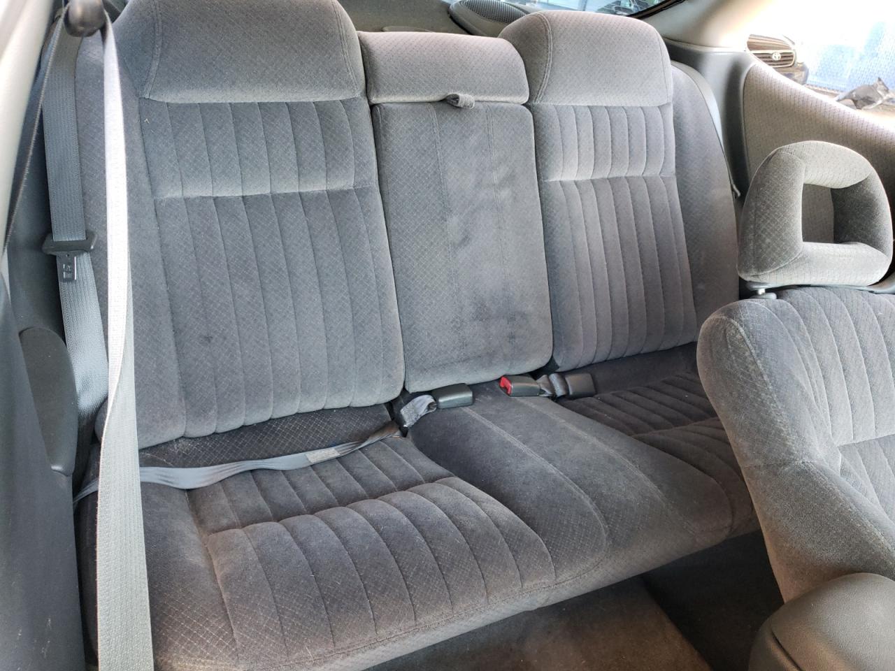Photo 6 from auction – 2001 PONTIAC GRAND PRIX with VIN 1G2WP12K51F138274