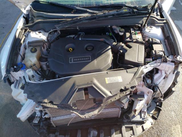 LINCOLN MKZ 2016 with VIN 3LN6L2G90GR632357 - Photo from auction