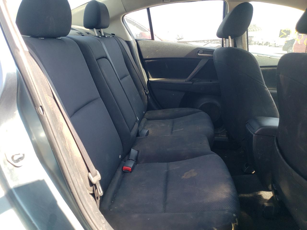 Photo 6 from auction – 2010 MAZDA 3 I with VIN JM1BL1SG1A1304286