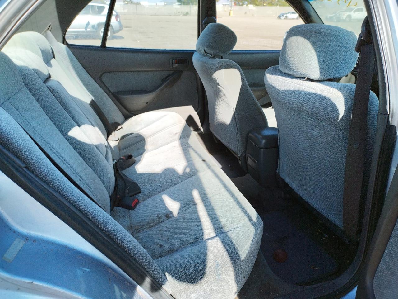Photo 6 from auction – 1994 TOYOTA CAMRY LE with VIN JT2SK12E5R0247487