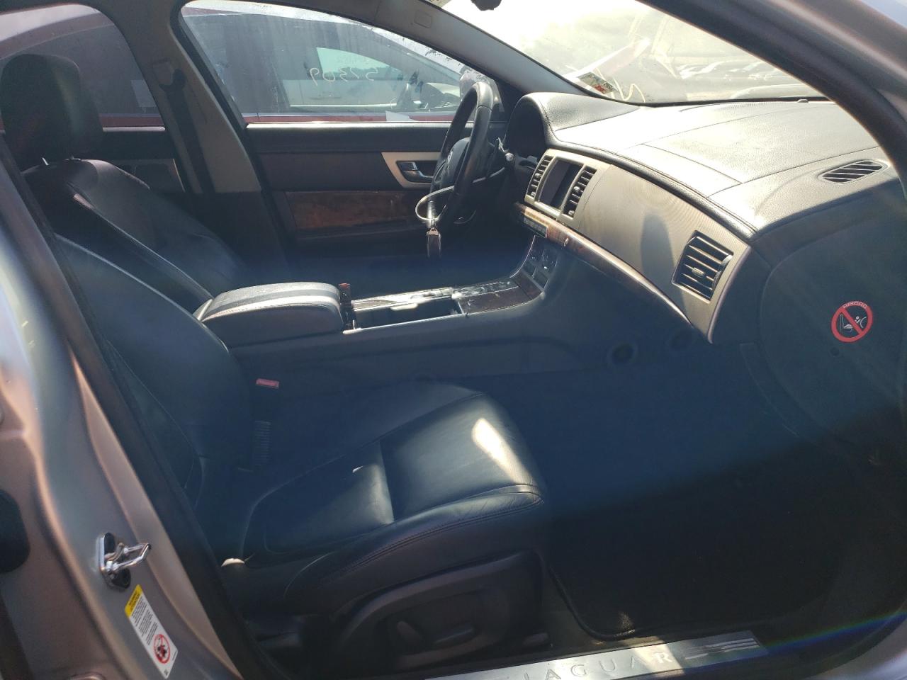 Photo 5 from auction – 2012 JAGUAR XF with VIN SAJWA0FB2CLS38775