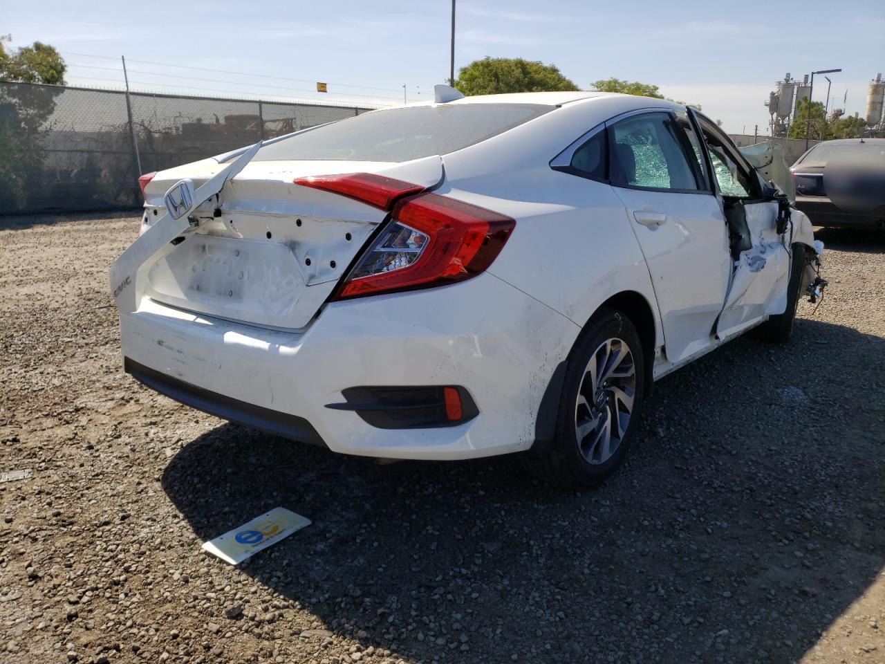 Photo 4 from auction – 2017 HONDA CIVIC EX with VIN 2HGFC2F77HH542397