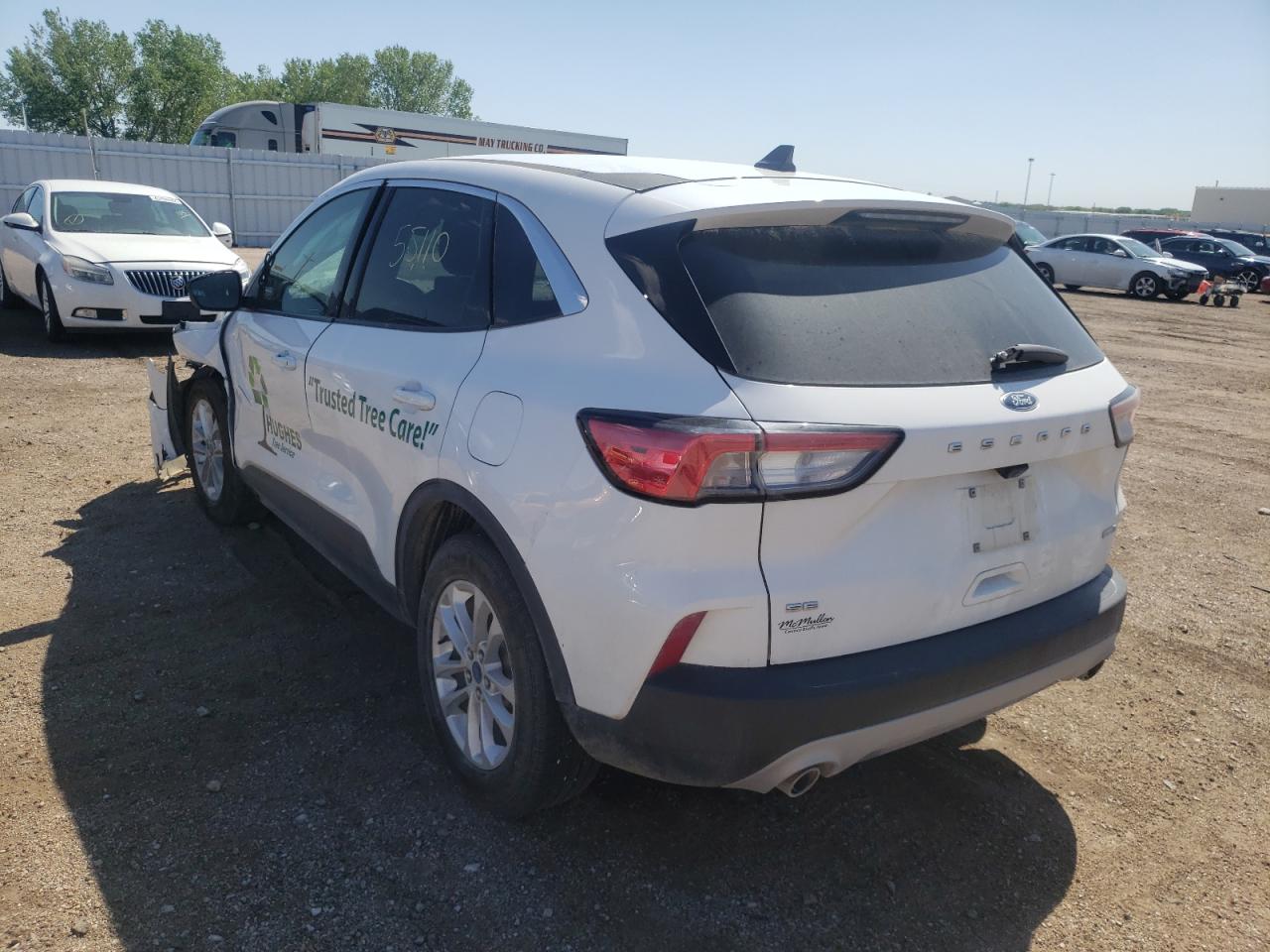 Photo 3 from auction – 2020 FORD ESCAPE SE with VIN 1FMCU9G60LUB41501