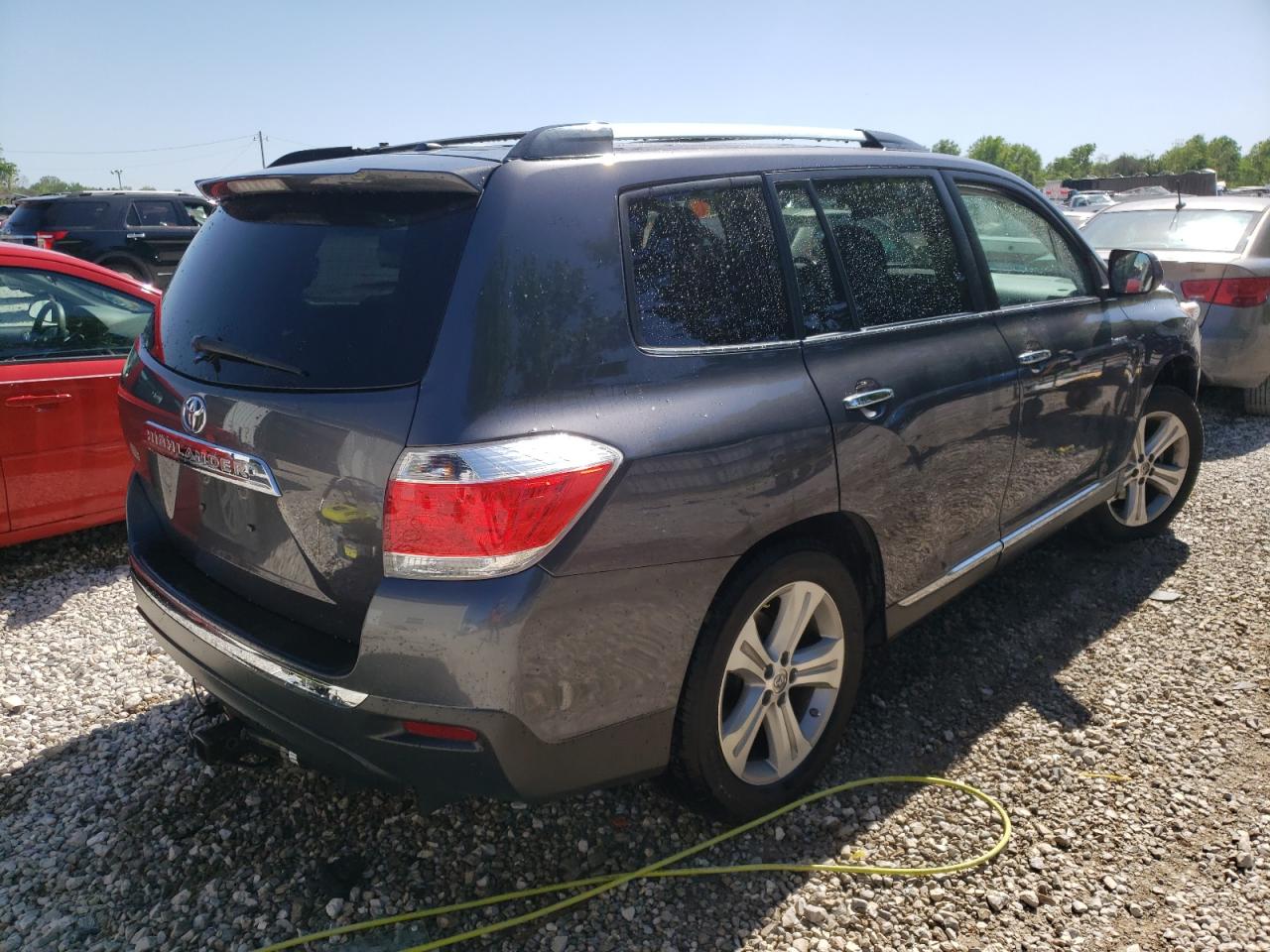 Photo 4 from auction – 2013 TOYOTA HIGHLANDER with VIN 5TDYK3EH9DS104941