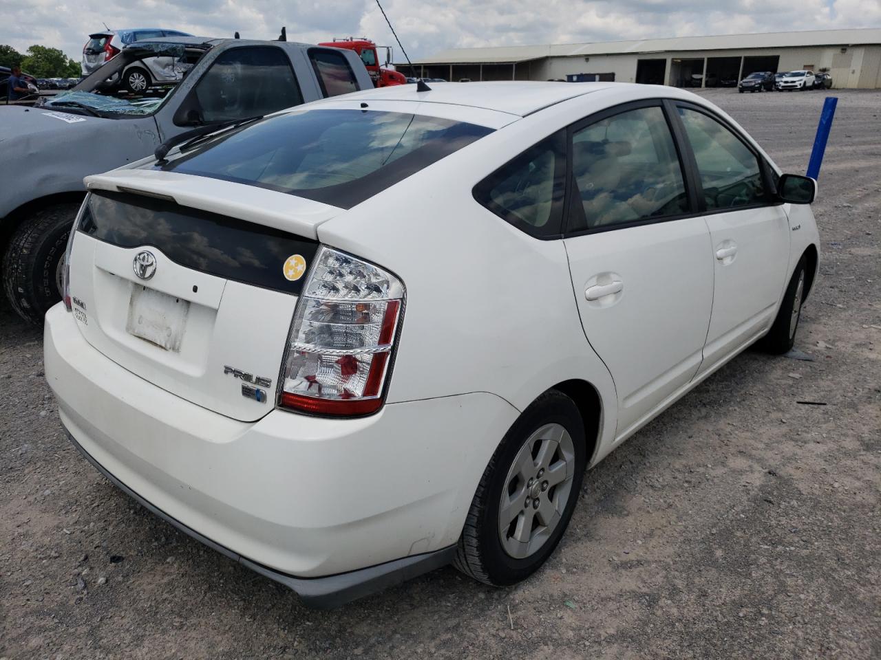 Photo 9 from auction – 2007 TOYOTA PRIUS with VIN JTDKB20U477659816