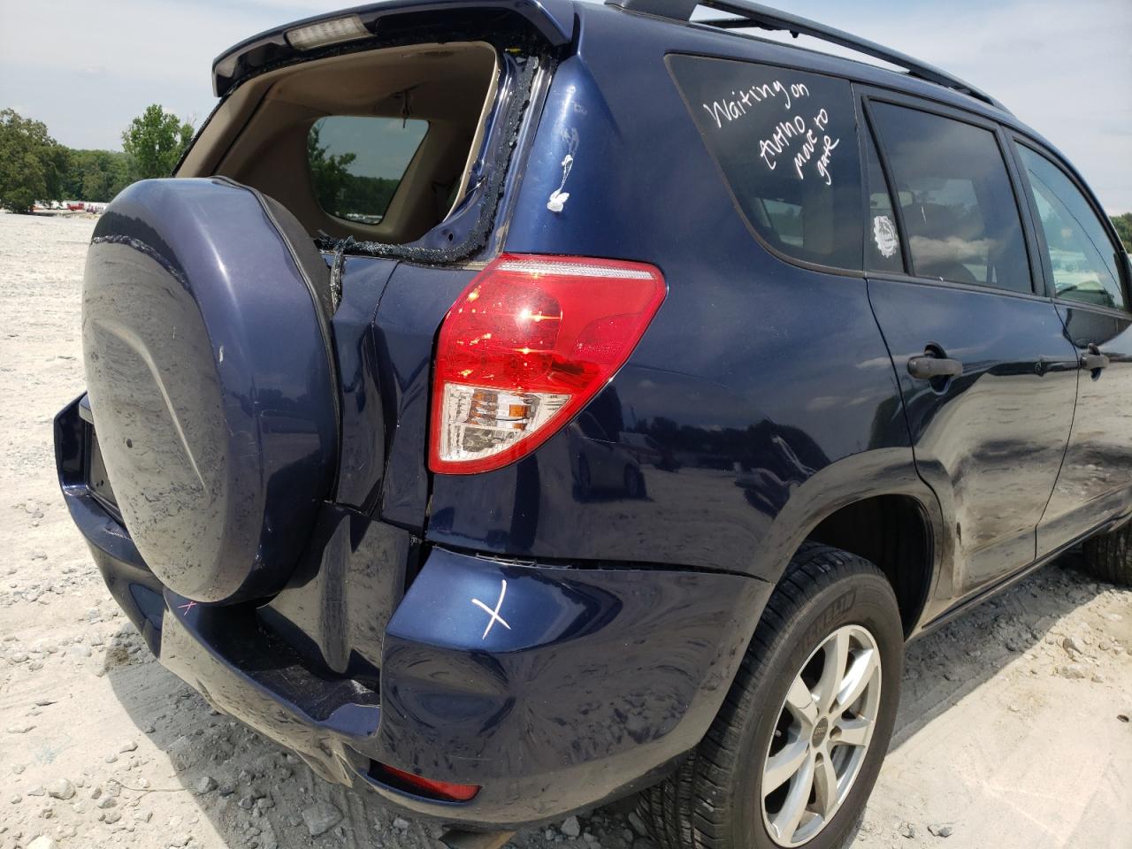 Photo 10 from auction – 2007 TOYOTA RAV4 with VIN JTMZD33VX75044993