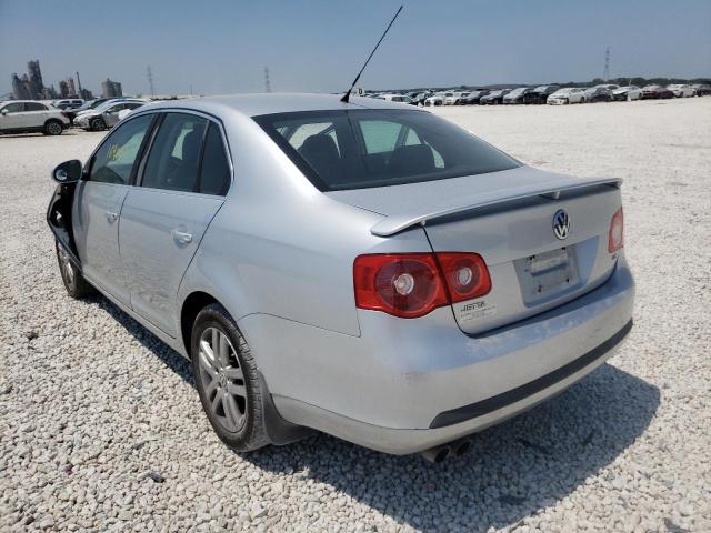 Photo 3 from auction – 2007 VOLKSWAGEN JETTA WOLF with VIN 3VWEF71K07M138834