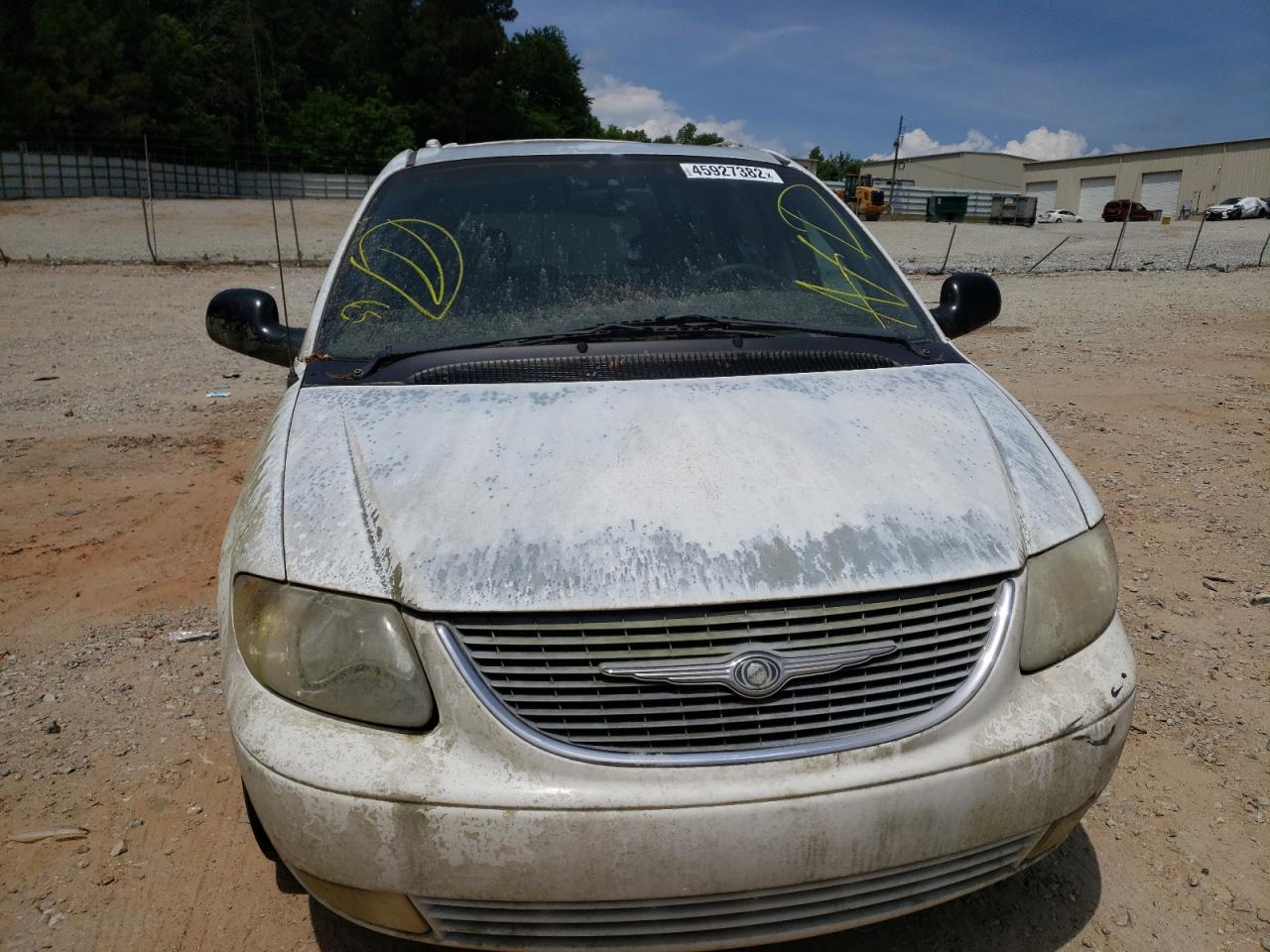 Photo 9 from auction – 2002 CHRYSLER TOWN & COU with VIN 2C8GP64L92R509089