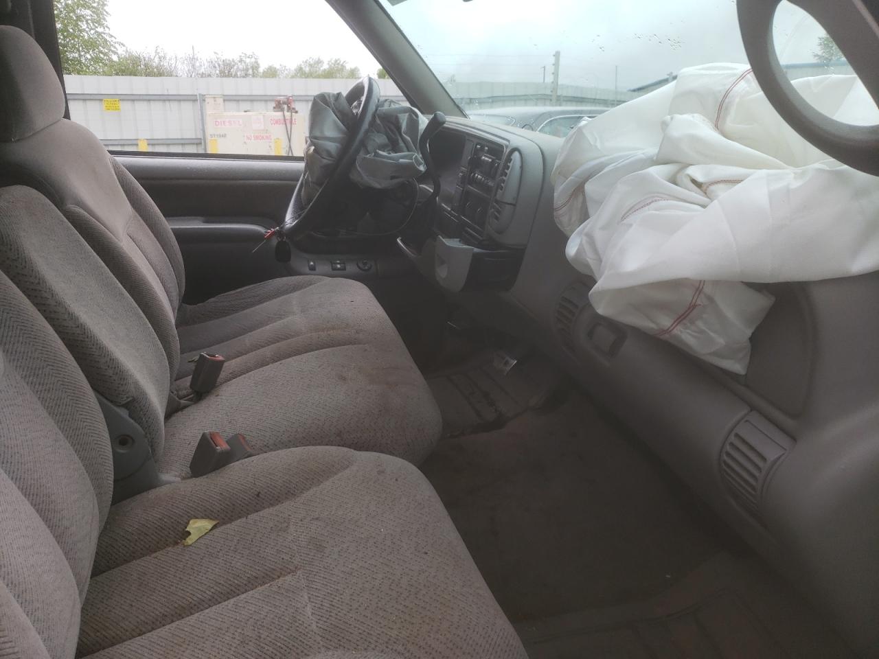 Фото 5 с аукциона – 1997 CHEVROLET GMT-400 C1 с VIN 2GCEC19R6V1226513