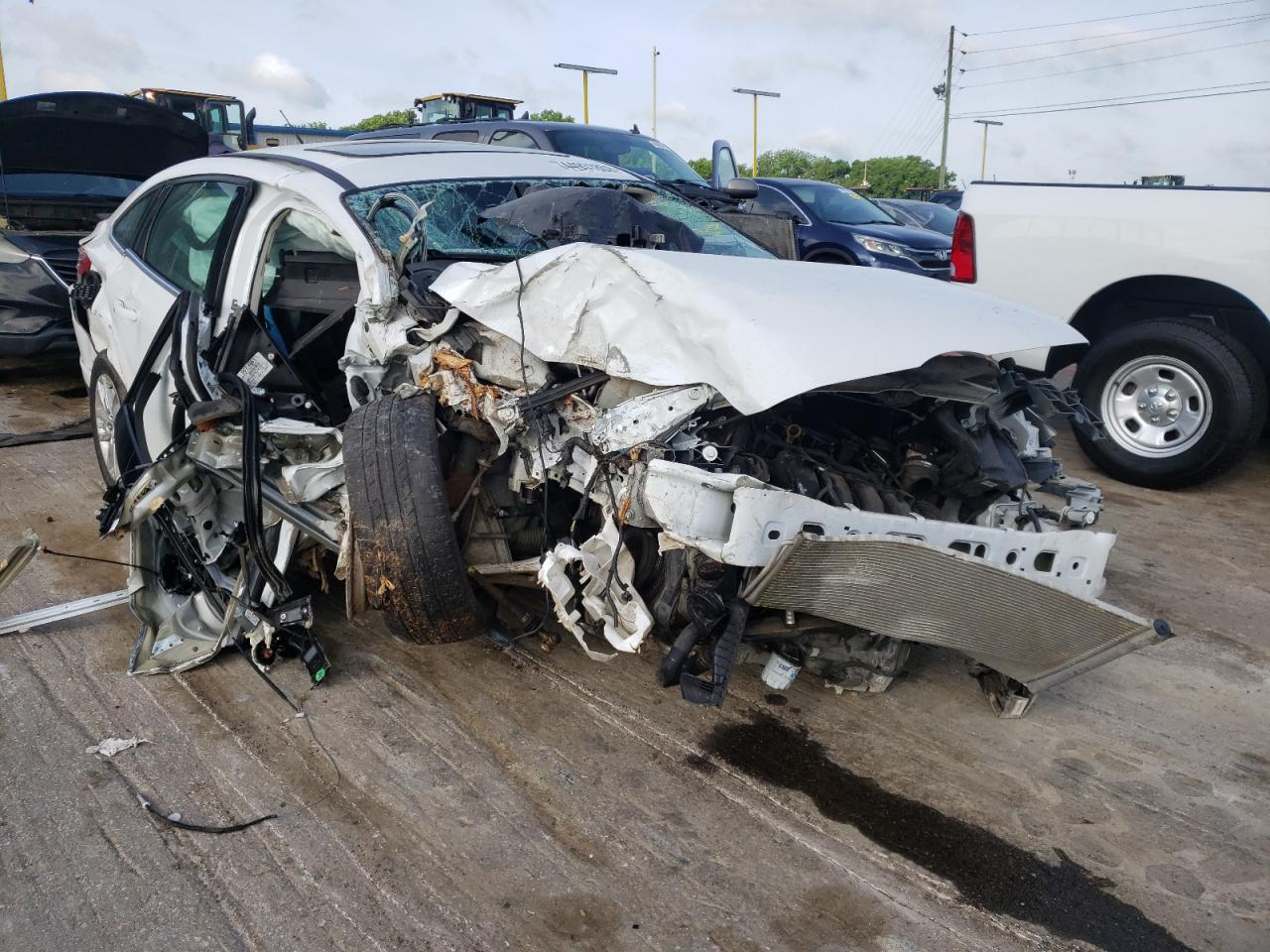 FORD FOCUS SEL 2012 with VIN 1FAHP3H2XCL367129 - Photo from auction