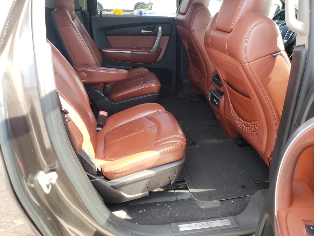 Photo 6 from auction – 2007 GMC ACADIA SLT with VIN 1GKER23757J115492