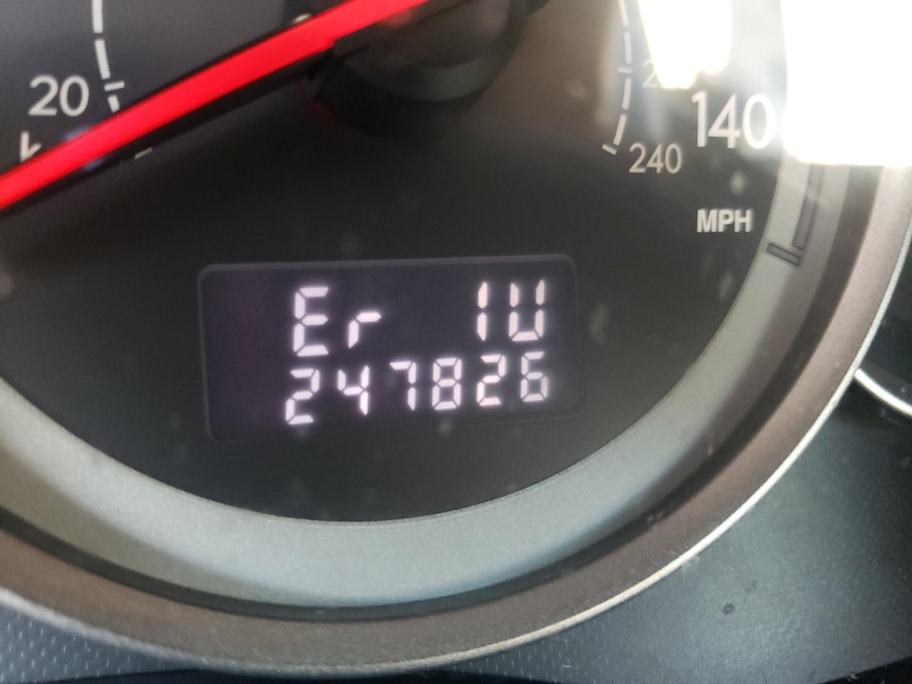 Photo 8 from auction – 2005 SUBARU LEGACY OUT with VIN 4S4BP61C057355776