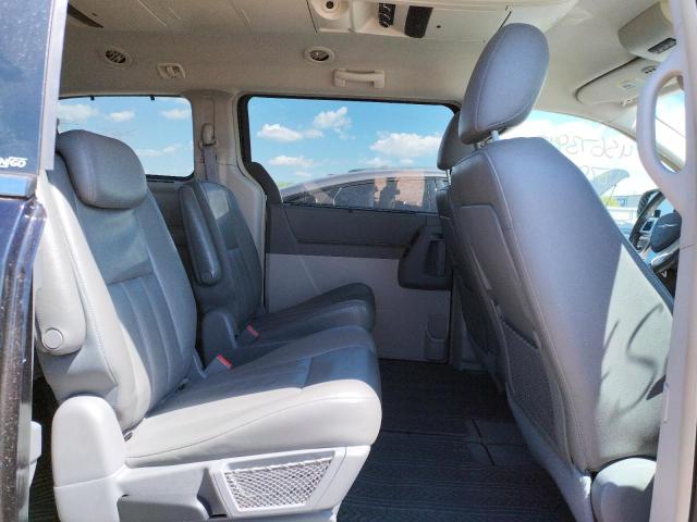 Photo 6 from auction – 2010 CHRYSLER TOWN & COU with VIN 2A4RR5DX1AR149696