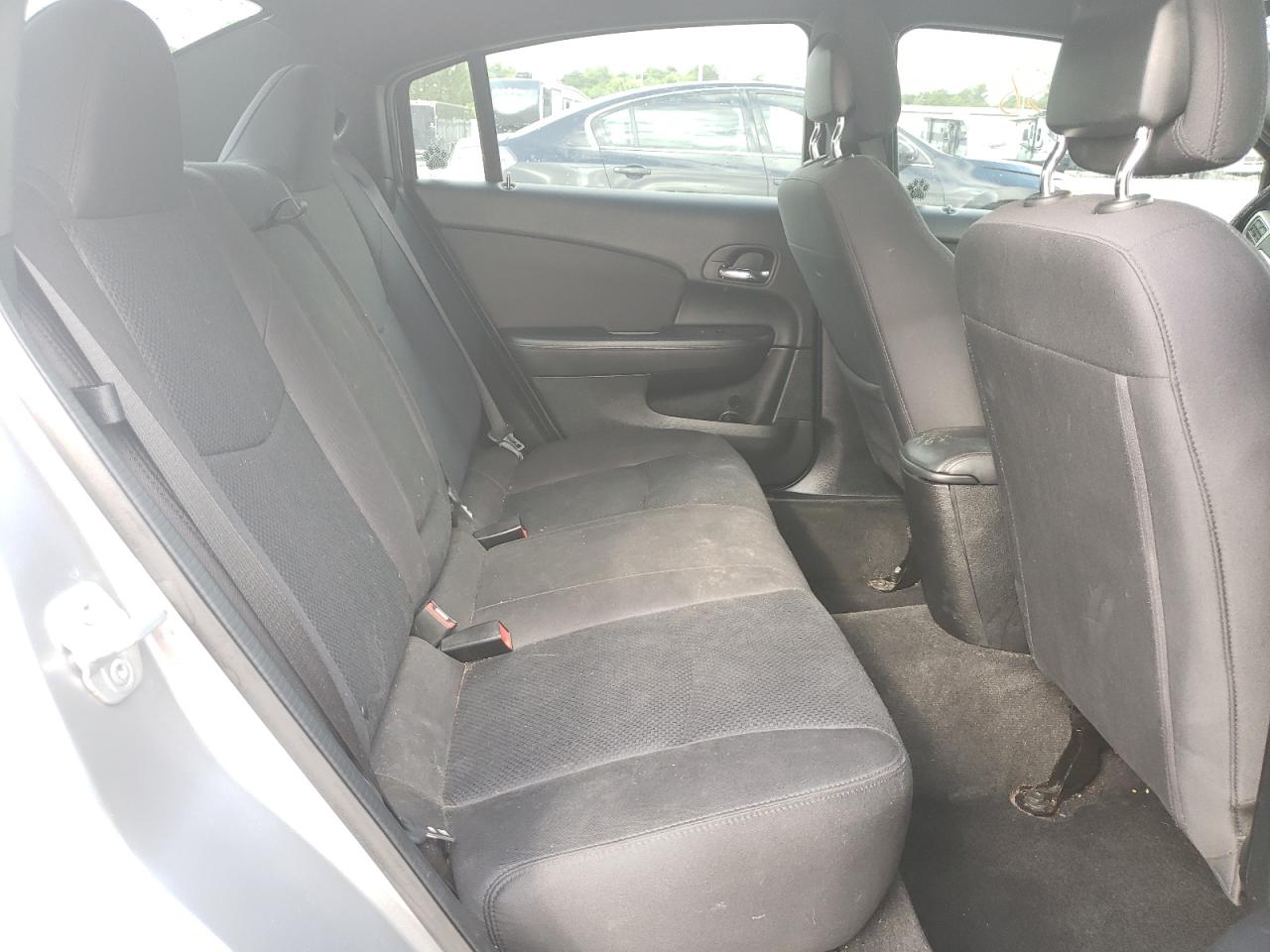 Photo 6 from auction – 2013 CHRYSLER 200 TOURIN with VIN 1C3CCBBB2DN727975