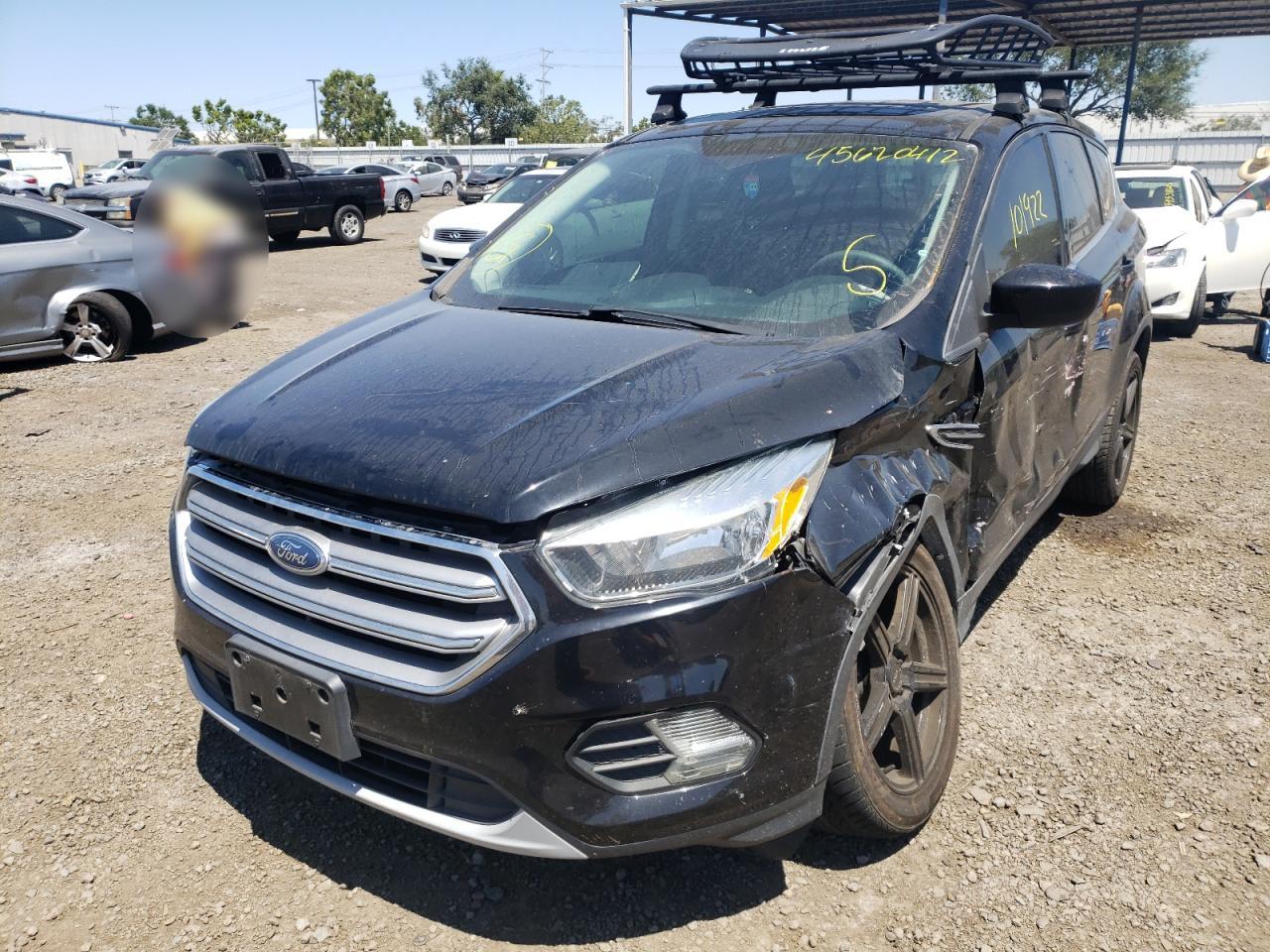 Photo 2 from auction – 2017 FORD ESCAPE SE with VIN 1FMCU0GD9HUC67261