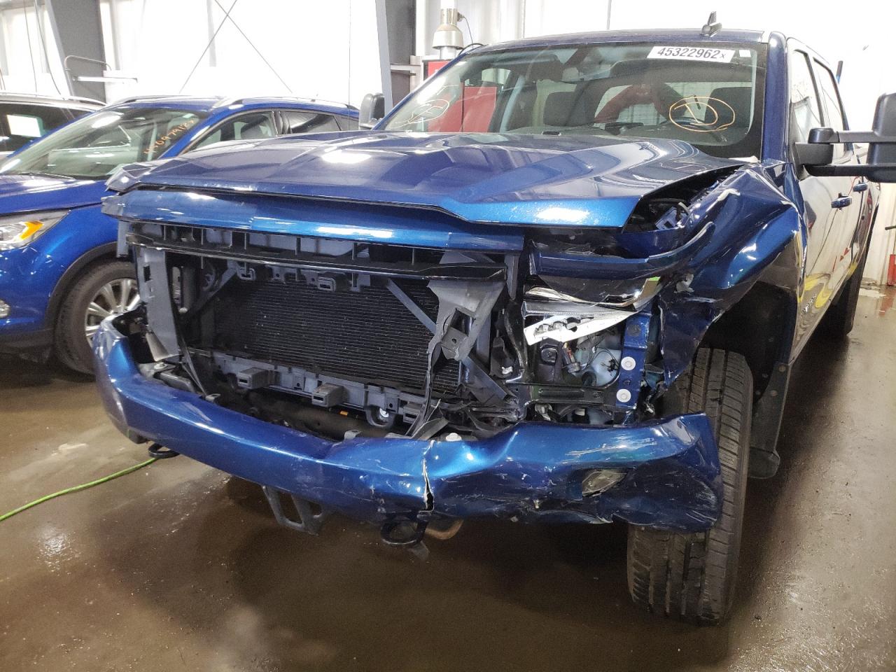 Photo 9 from auction – 2016 CHEVROLET SILVERADO with VIN 3GCUKREC6GG366800
