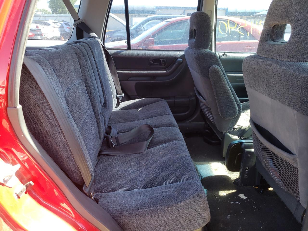 Photo 6 from auction – 2001 HONDA CR-V LX with VIN JHLRD28481C005559