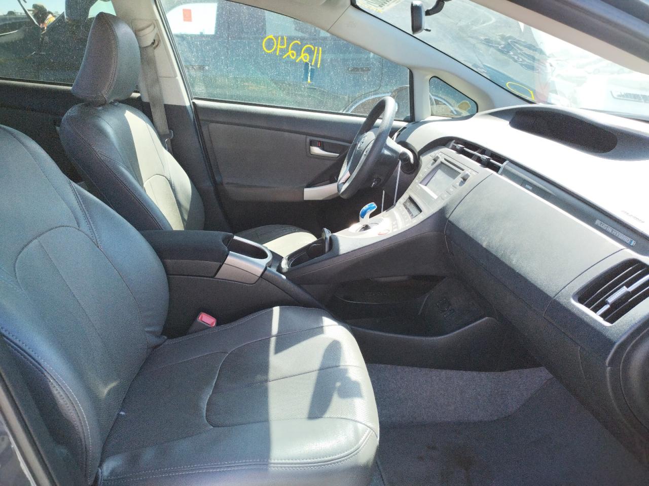 Photo 5 from auction – 2012 TOYOTA PRIUS PLUG with VIN JTDKN3DP7C3009008