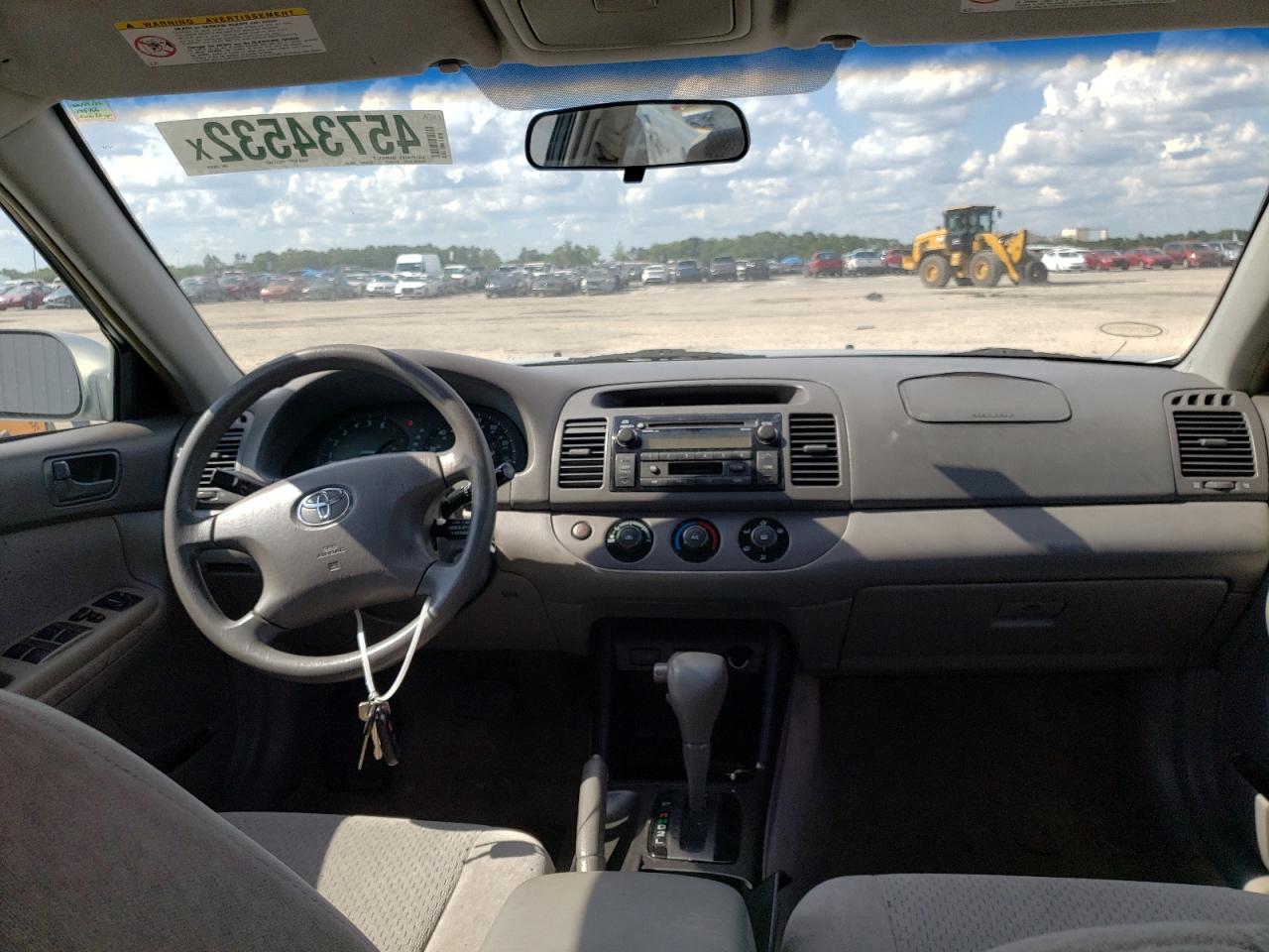 Photo 9 from auction – 2002 TOYOTA CAMRY LE with VIN 4T1BE32K62U046501