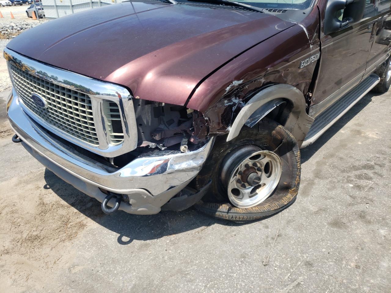 Photo 9 from auction – 2001 FORD EXCURSION with VIN 1FMSU43F41EA20000