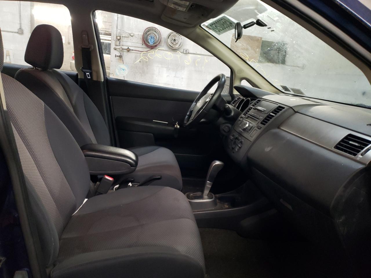 Photo 5 from auction – 2007 NISSAN VERSA S with VIN 3N1BC11E97L456367