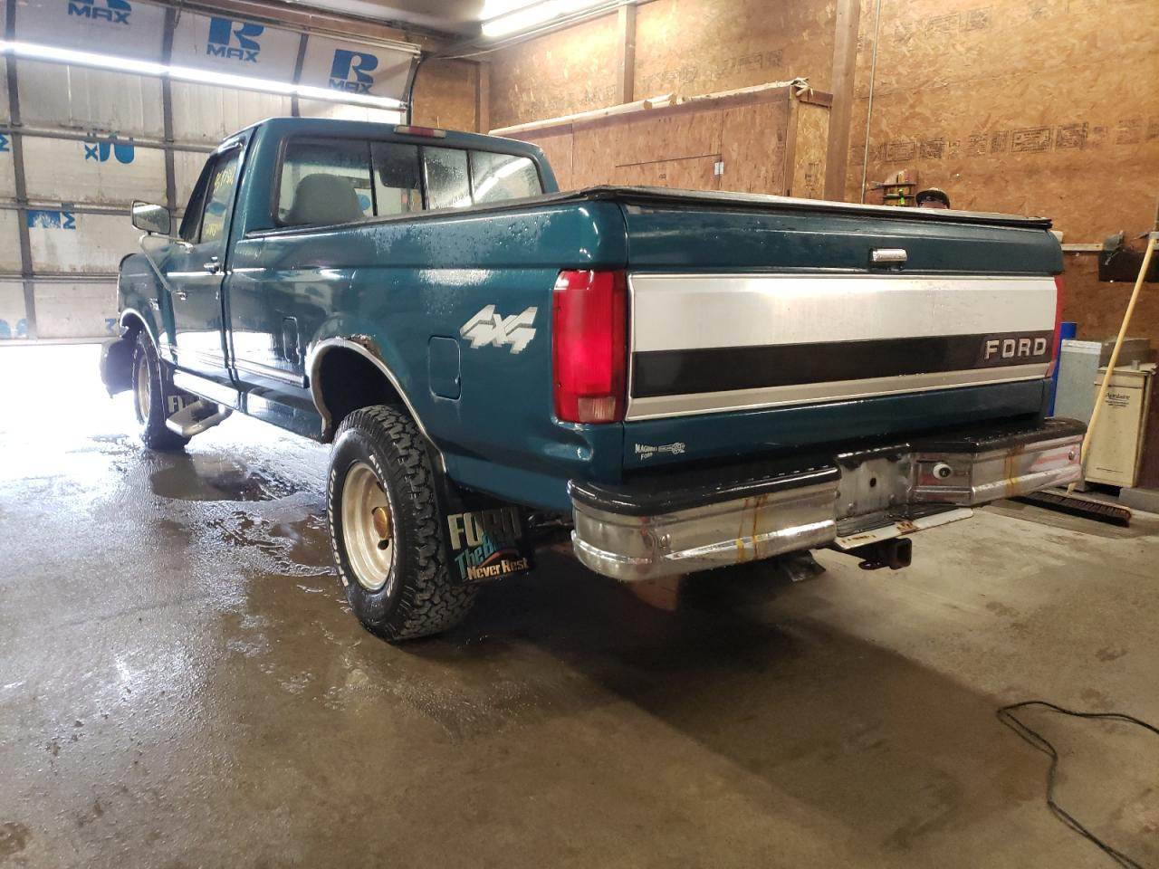 Photo 3 from auction – 1996 FORD F150 with VIN 2FTEF14H6TCA08675