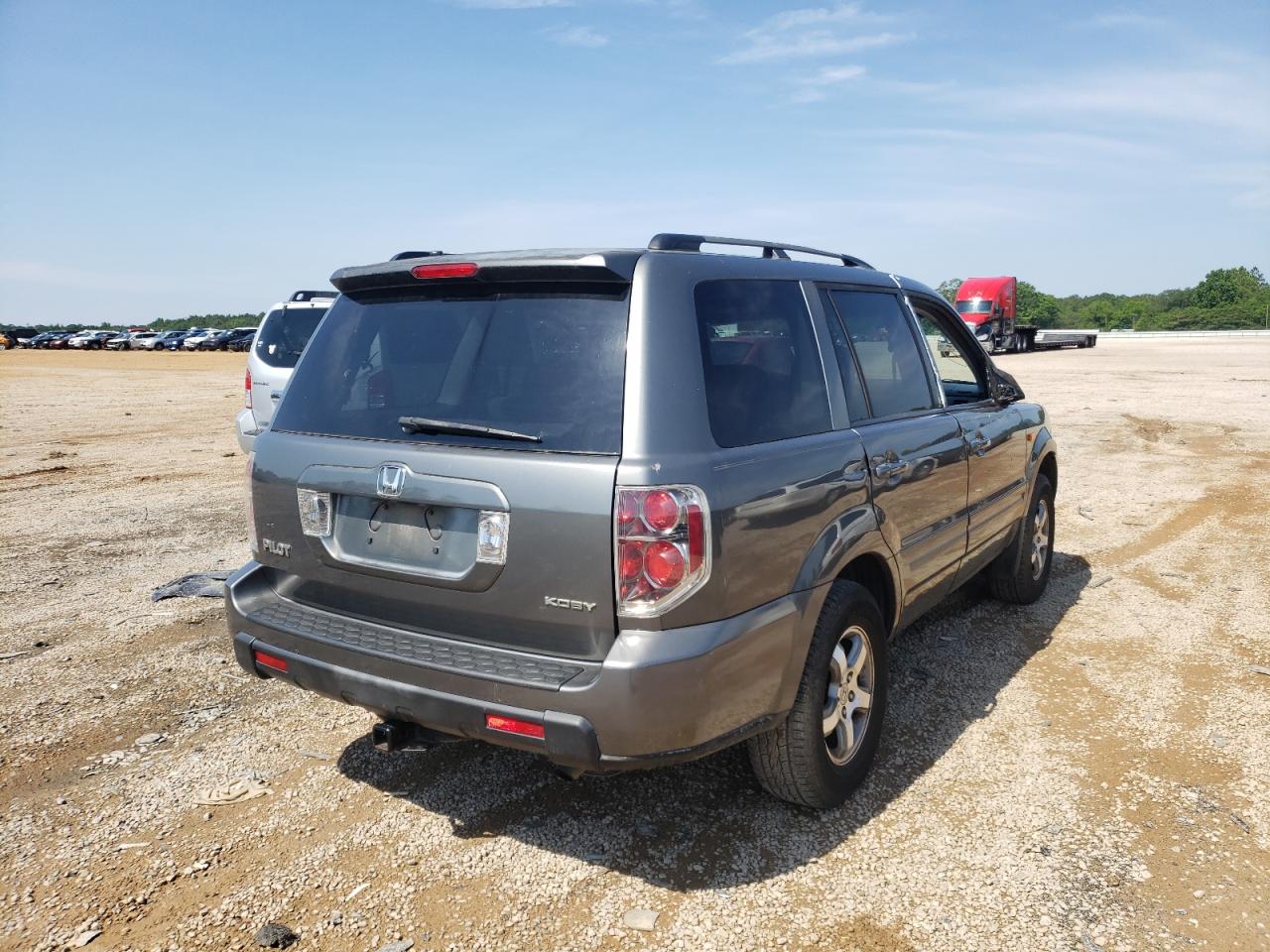 Photo 17 from auction – 2008 HONDA PILOT EX with VIN 5FNYF28458B009827